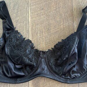 NWT Womens Carnival Black Lace Bra Underwire 40D
